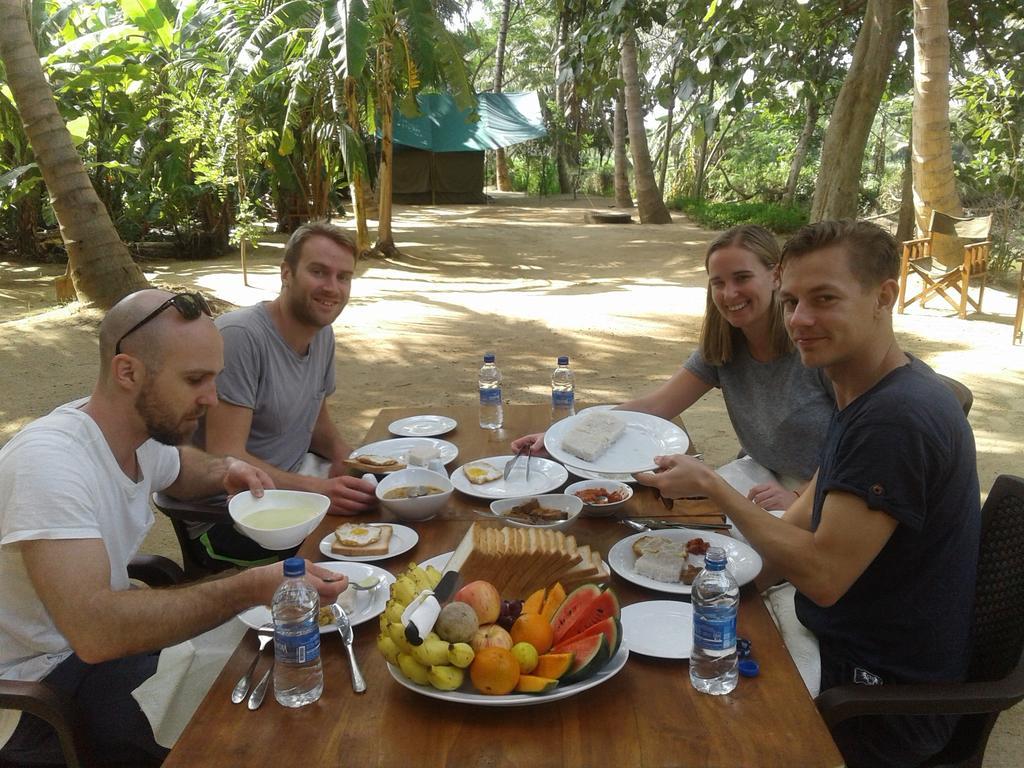 Makulu Safari Camping Udawalawe Exterior foto